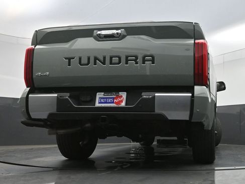 Used 2024 Toyota Tundra Limited w/ Power Package AWD/4WD image 33