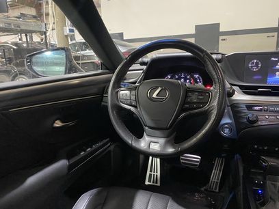 Used 2019 Lexus ES 350 F Sport w/ Accessory Package 2