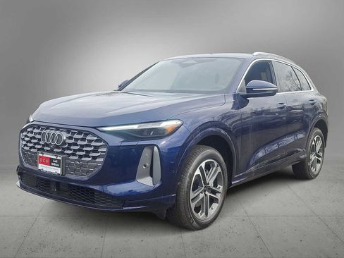 New 2025 Audi Q5 Premium Plus image 1