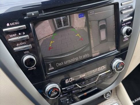 Used 2024 Nissan Murano SL image 23
