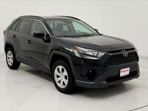 Certified 2020 Toyota RAV4 LE image 1