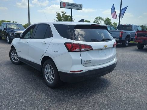 Used 2023 Chevrolet Equinox LS w/ LS Convenience Package FWD image 12
