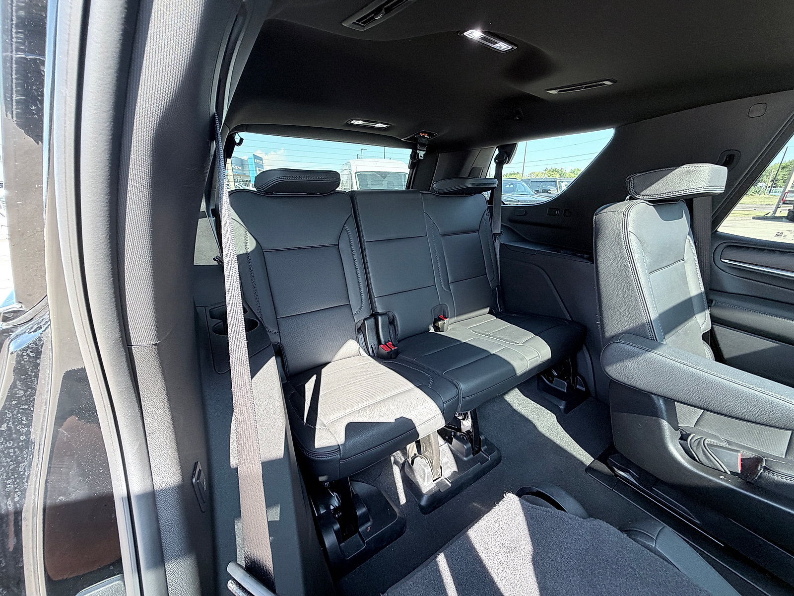 Used 2024 GMC Yukon Denali AWD/4WD image 16