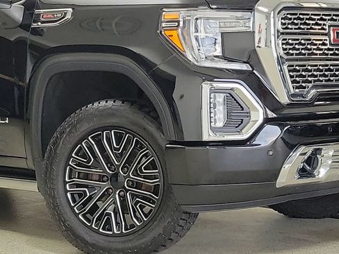 Certified 2022 GMC Sierra 1500 Denali w/ Denali Reserve Package AWD/4WD image 2
