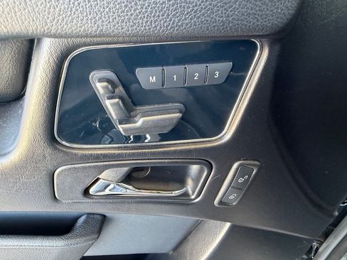 Used 2016 Mercedes-Benz G 550 image 22