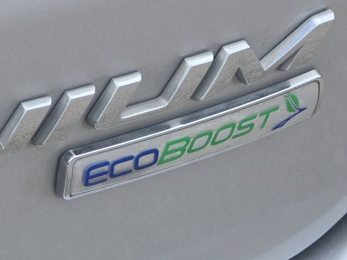 Used 2019 Ford Edge Titanium w/ Equipment Group 301A FWD image 5