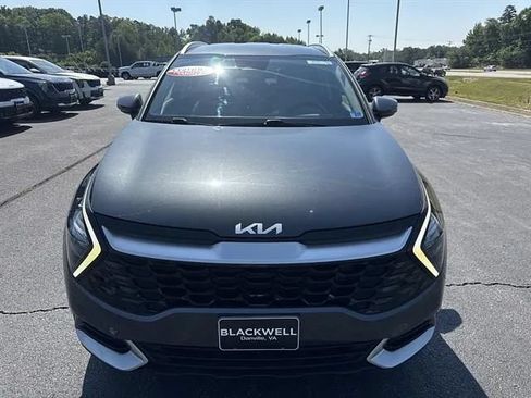 Certified 2023 Kia Sportage EX AWD/4WD image 2