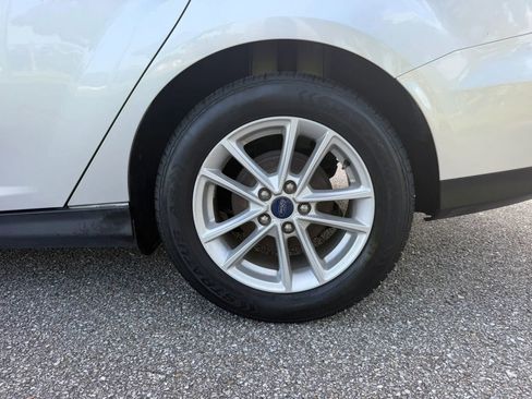 Used 2017 Ford Focus SE FWD image 22