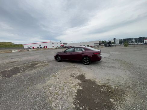 Used 2025 Nissan Sentra SV FWD image 16