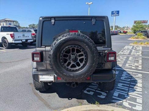 Used 2022 Jeep Wrangler Unlimited Sport AWD/4WD image 6