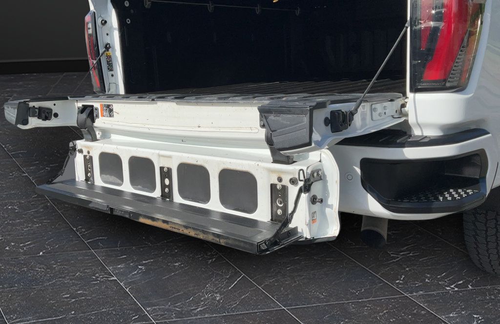 Used 2024 GMC Sierra 3500 AT4 w/ AT4 Premium Plus Package AWD/4WD image 30