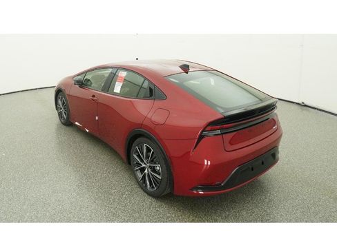 New 2026 Toyota Prius XLE FWD image 5