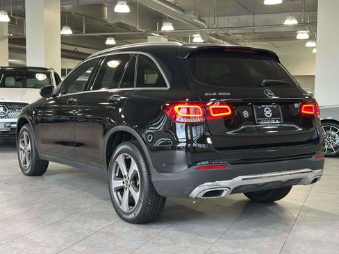 Certified 2022 Mercedes-Benz GLC 300 GLC 300 image 4