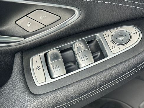 Used 2016 Mercedes-Benz C 300 4MATIC Sedan image 13