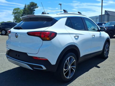 Used 2023 Buick Encore GX Select FWD image 3