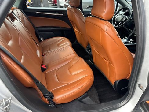 Used 2019 Ford Fusion Titanium FWD image 18