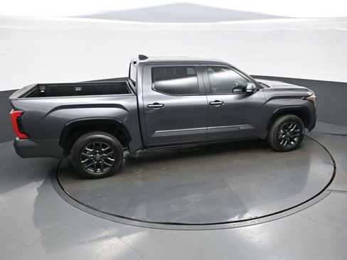 Used 2025 Toyota Tundra Platinum AWD/4WD image 43