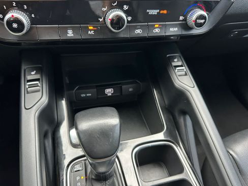 Used 2020 Kia Telluride S FWD image 26