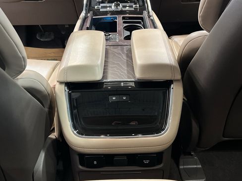 Used 2023 Lincoln Navigator L Reserve w/ Equipment Group 201A image 40