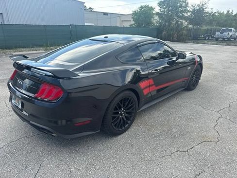 Used 2019 Ford Mustang GT Premium w/ GT Performance Package RWD image 5