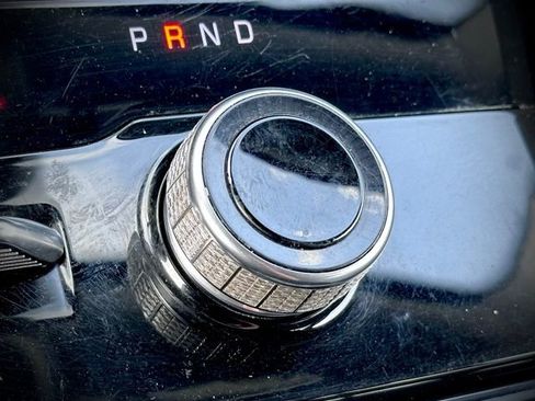 Used 2023 Jeep Grand Cherokee Limited w/ Black Appearance Package image 14