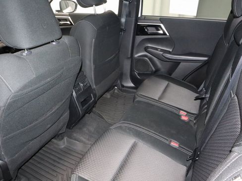 Used 2023 Mitsubishi Outlander ES image 20