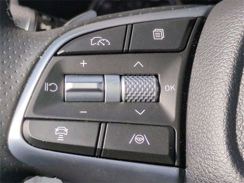 Certified 2025 Genesis G70 2.5T image 17