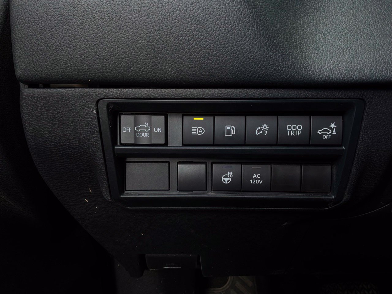 Used 2023 Toyota Tundra Limited AWD/4WD image 26