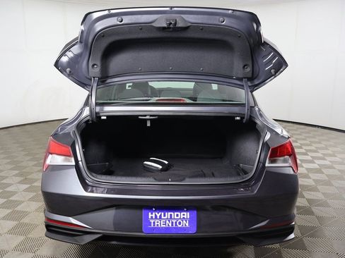 Used 2023 Hyundai Elantra SEL w/ Preferred Accessory Package image 14