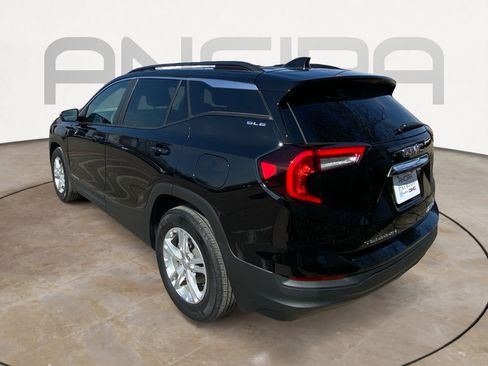 Used 2022 GMC Terrain SLE w/ Driver Convenience Package image 8