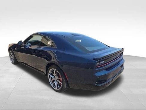 Used 2024 Dodge Charger Daytona Scat Pack w/ Plus Group AWD/4WD image 3