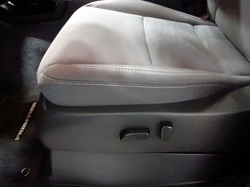 Certified 2023 Nissan Frontier SV w/ Midnight Edition Package AWD/4WD image 10