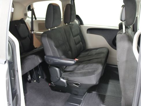 Used 2017 Dodge Grand Caravan SE w/ Power Window Group FWD image 21