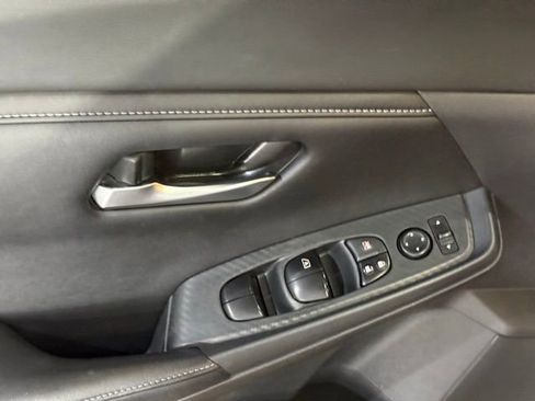 Certified 2021 Nissan Sentra SV image 9