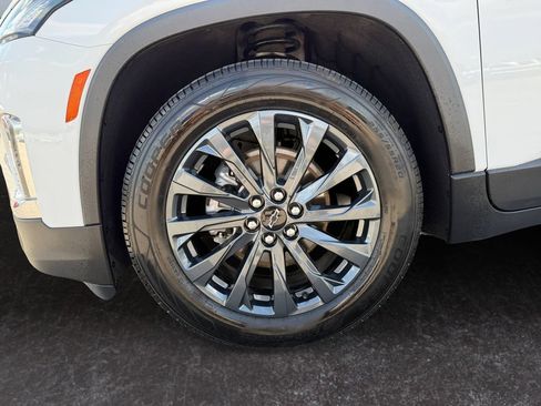 Used 2023 Chevrolet Traverse RS AWD/4WD image 9