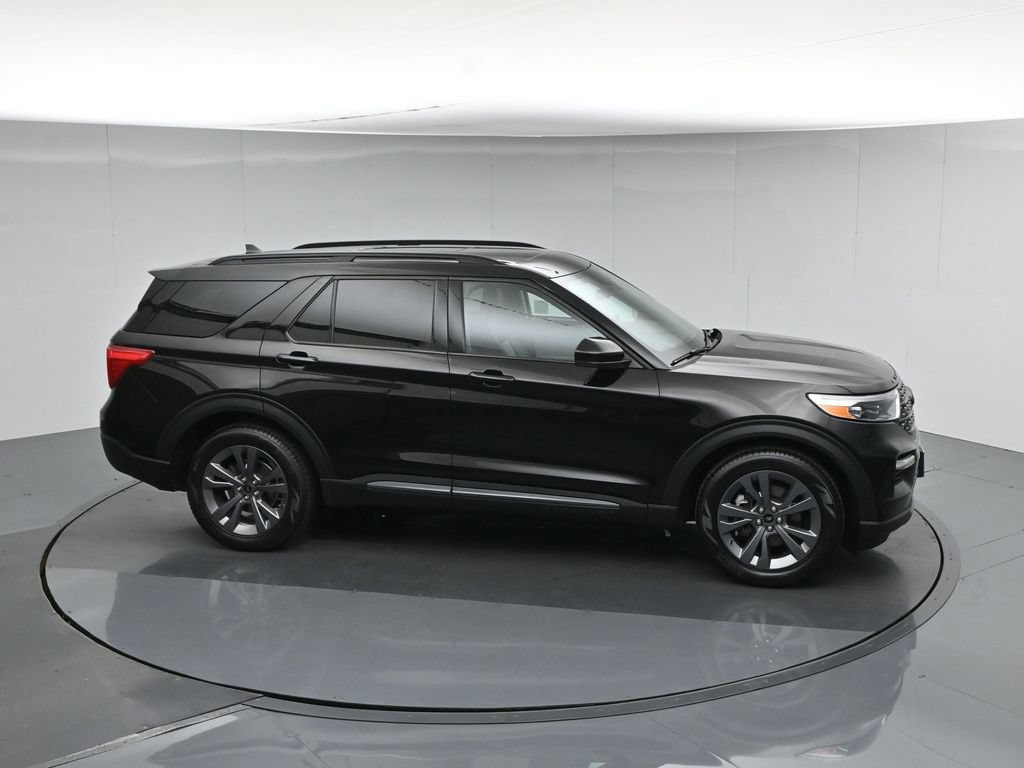 Certified 2023 Ford Explorer XLT w/ Equipment Group 202A RWD image 61