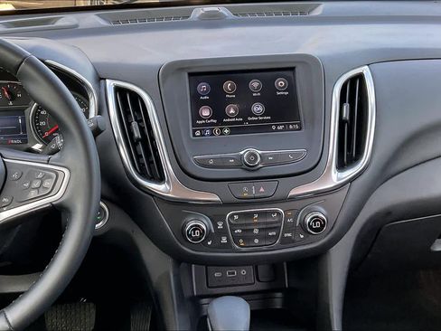 Used 2023 Chevrolet Equinox LT FWD image 7