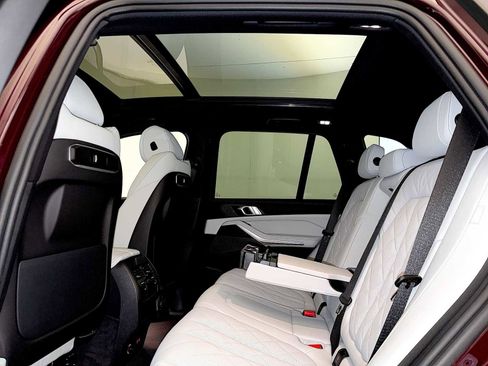 Certified 2024 BMW X5 xDrive40i w/ M Sport Package image 21