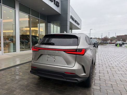 Used 2023 Lexus NX 350 AWD image 11