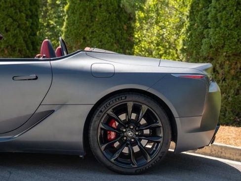 Used 2022 Lexus LC 500 Convertible w/ Touring Package RWD image 11