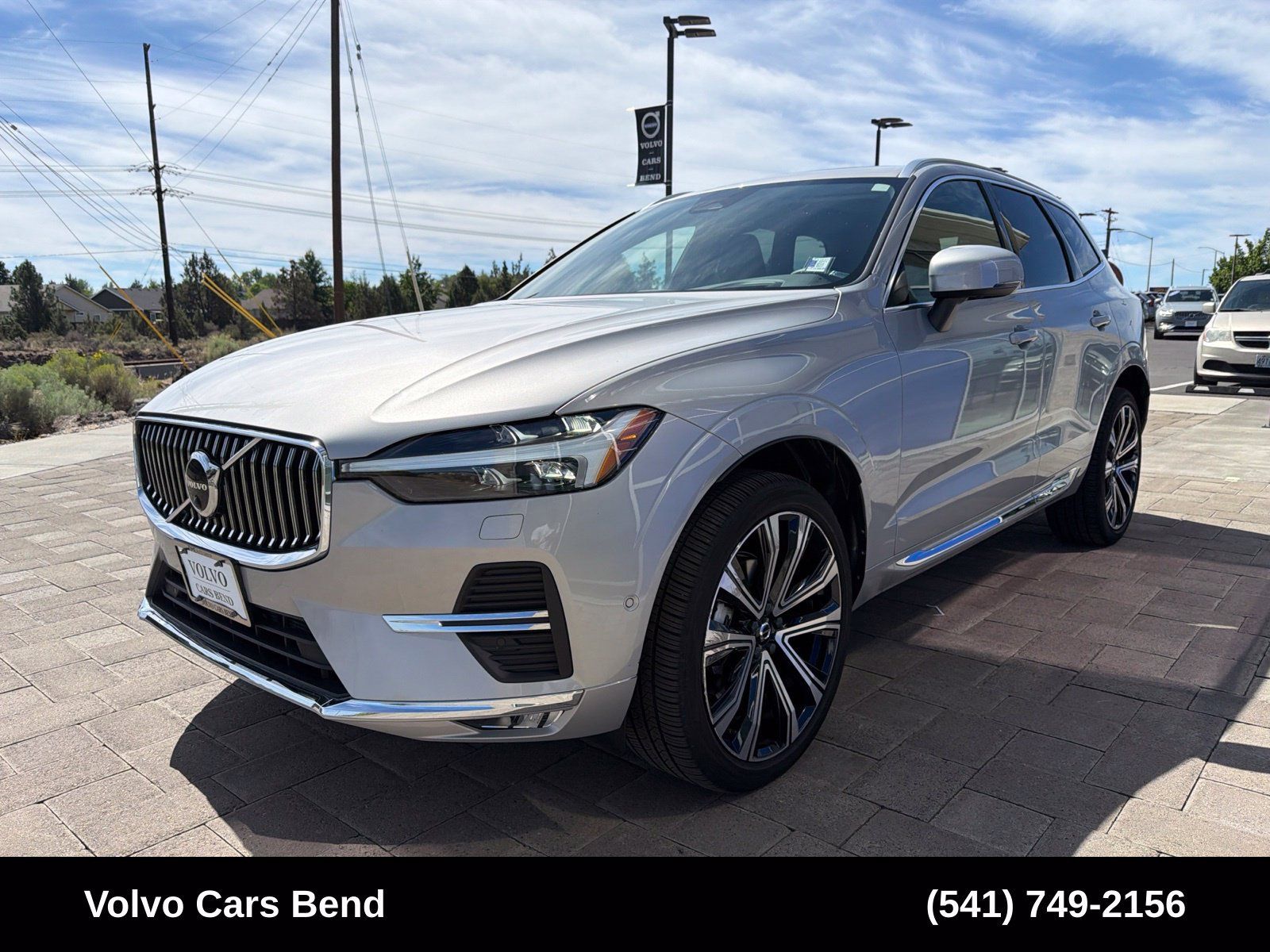 Used 2023 Volvo XC60 B5 Ultimate w/ Climate Package AWD/4WD image 4
