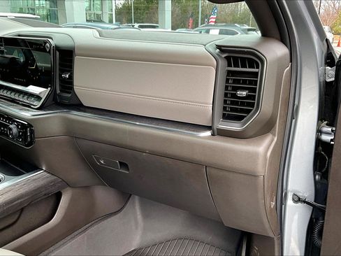 Used 2024 Chevrolet Silverado 1500 LTZ image 17