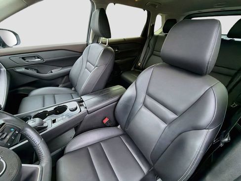 Used 2023 Nissan Rogue SV w/ SV Premium B Package AWD/4WD image 12