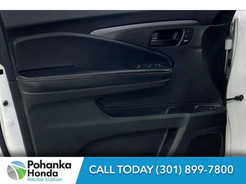 Used 2022 Honda Pilot TrailSport image 24