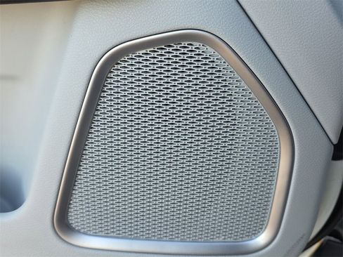 Used 2021 Jeep Compass Limited image 21