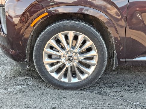 Used 2020 Hyundai Palisade Limited FWD image 2