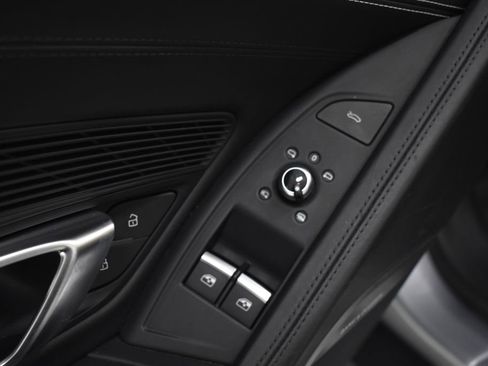 Used 2017 Audi R8 V10 w/ Carbon Exterior Package image 30