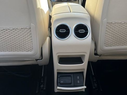 Certified 2023 Mercedes-Benz GLA 250 4MATIC image 45