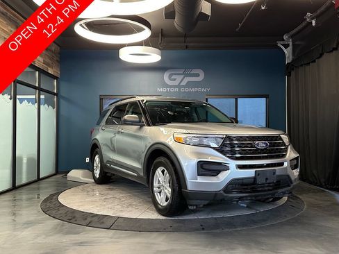Used 2021 Ford Explorer XLT AWD/4WD image 1