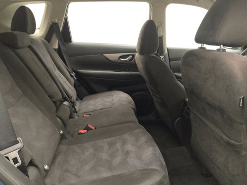 Used 2015 Nissan Rogue S AWD/4WD image 19